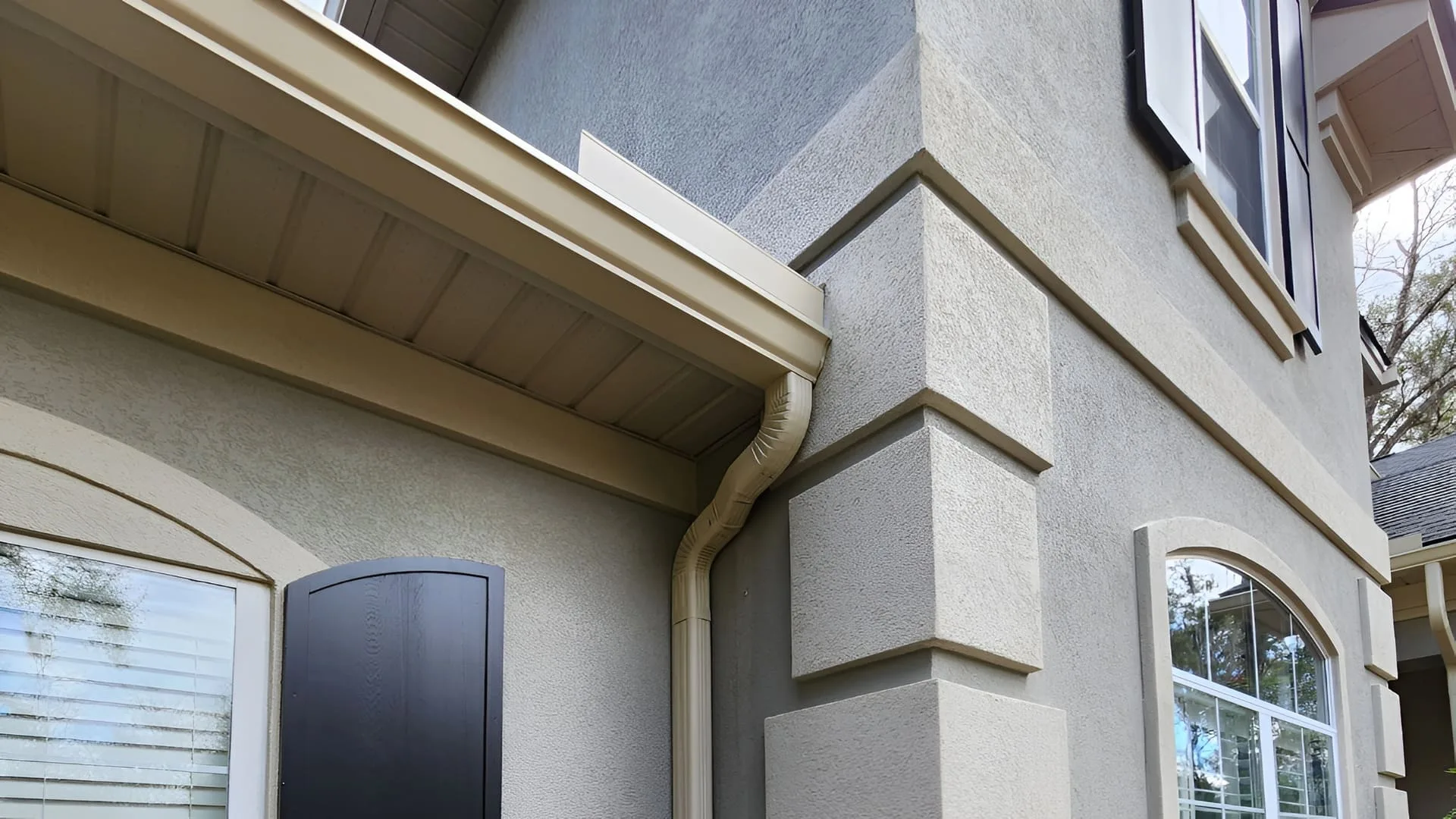 Professional gutter cleaning near Van Buren, AR